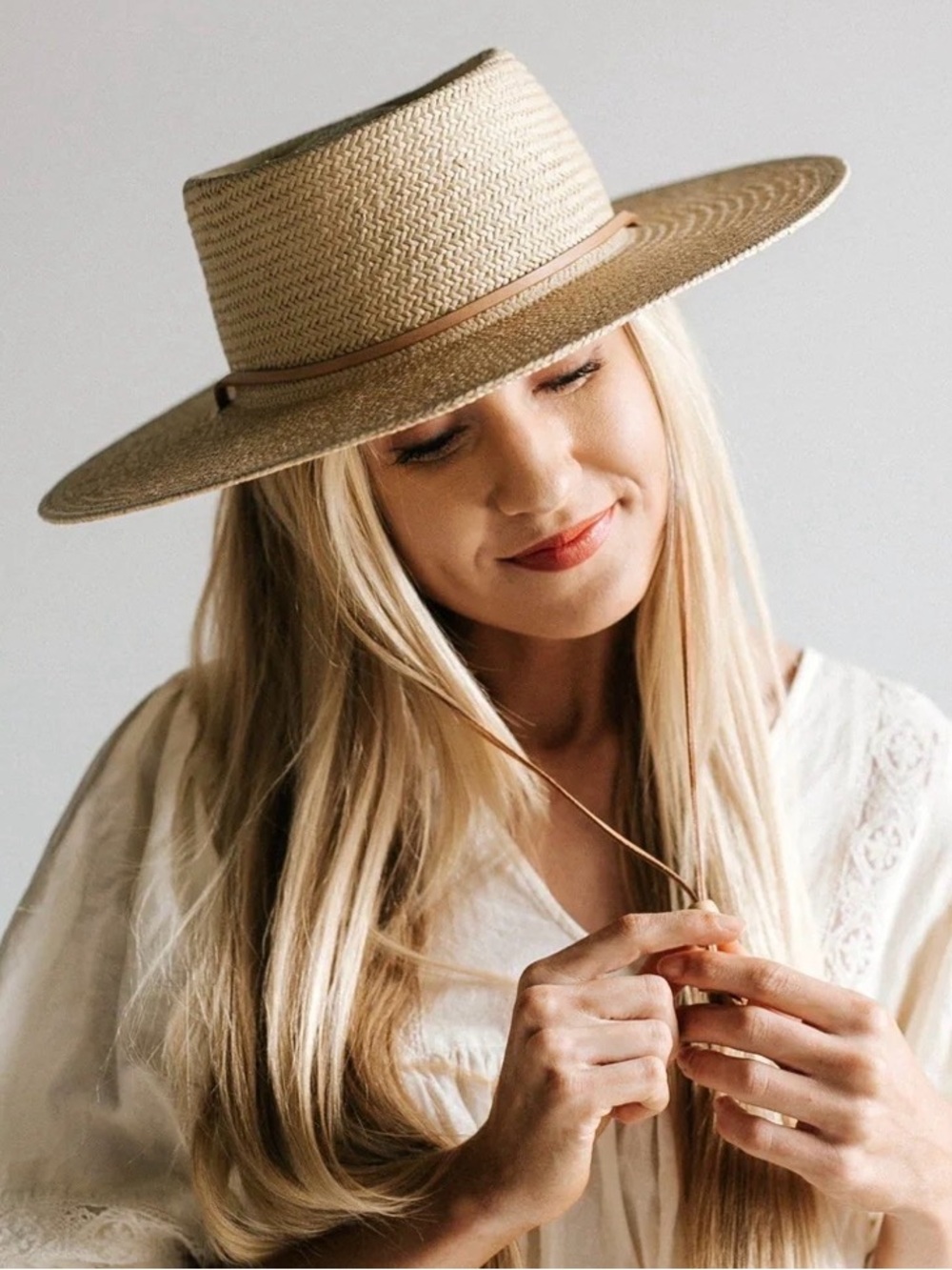 Gigi Pip The Aiden Straw Hat Cream M/L Leather Band & Chin Strap NWT Flat Brim